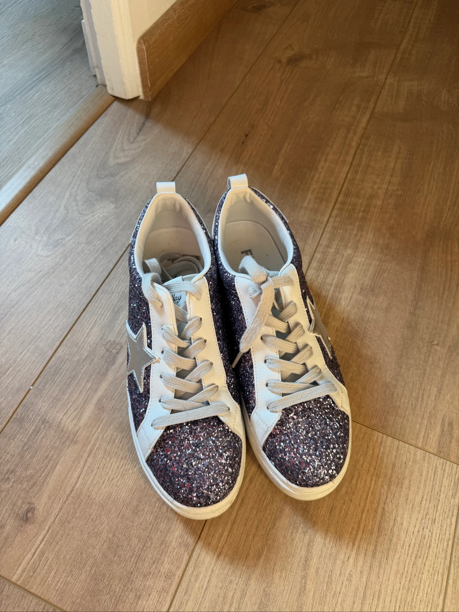 Baskets à paillettes bleues et étoile argentée  – photo 3